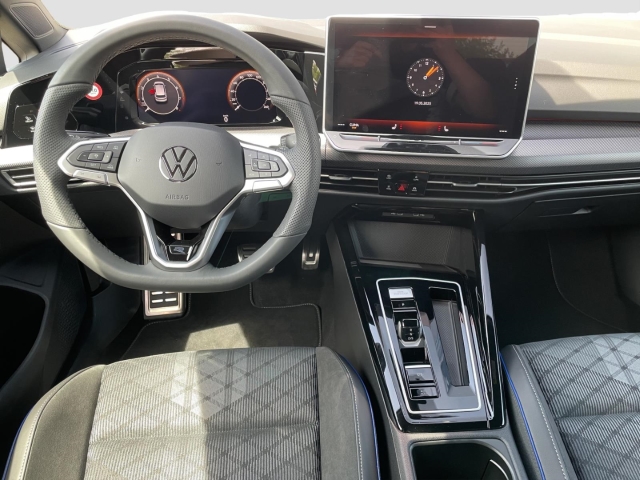 Golf R-Line 1.5 eTSI DSG*Sportpaket*Navi*LED*ACC*