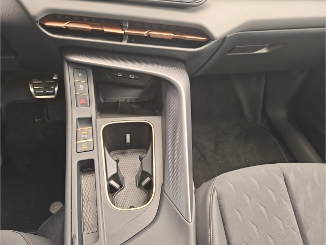 Terramar VZ 2,0 TSI 4M*DSG*LED*Navi*Pano*RüKa*