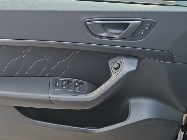 Ateca VZ 4D DSG* Tribe Ed.*Navi*AHK*LED* RpüKa*