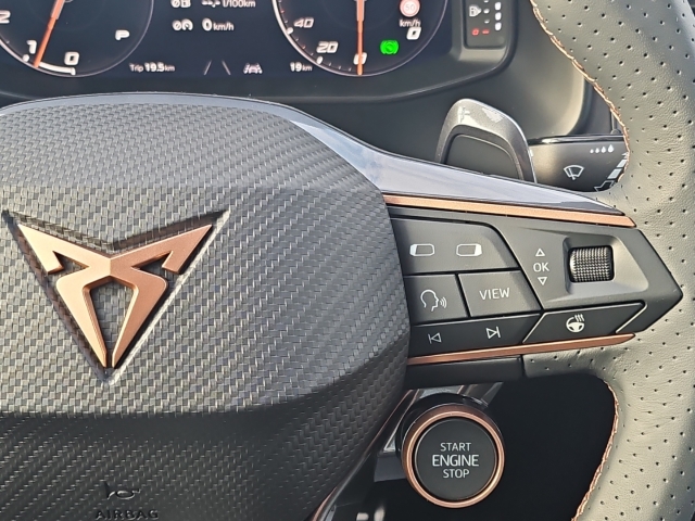 Ateca VZ 4D DSG* Tribe Ed.*Navi*AHK*LED* RpüKa*
