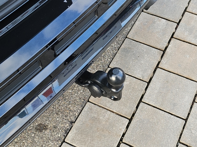 Ateca VZ 4D DSG* Tribe Ed.*Navi*AHK*LED* RpüKa*
