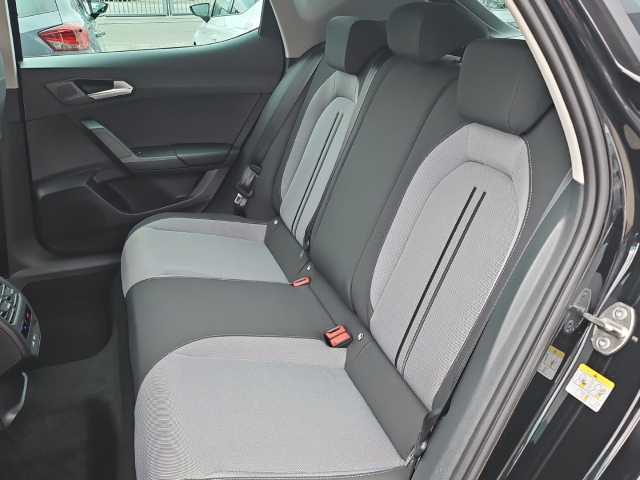 Leon 1.5 eTSI Road Ed. DSG*Navi*LED*ACC*RüKa*