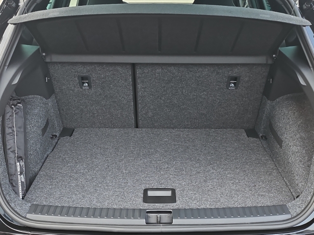 Arona FR 1.0 TSI DSG*Navi*AHK*LED*ACC*SHZ*RüKa*