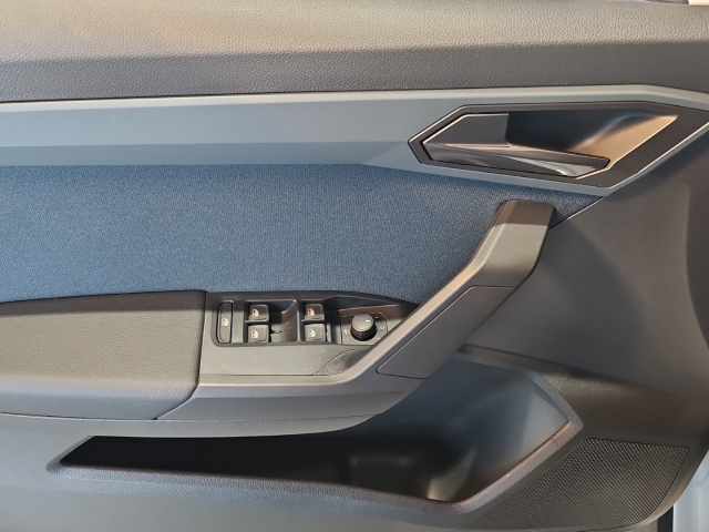 Arona 1.0 TSI Style DSG*Navi*LED*RüKa*SHZ*AHK*