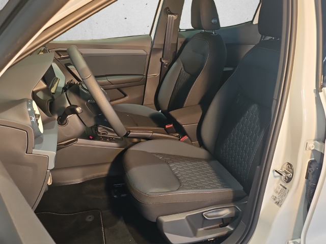 Arona 1.0 TSI Style DSG*Navi*LED*RüKa*SHZ*AHK*