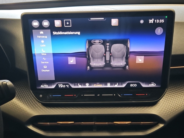 Raval 52 kWh Endurance*Dynamic*Navi*ACC*LED*SHZ*