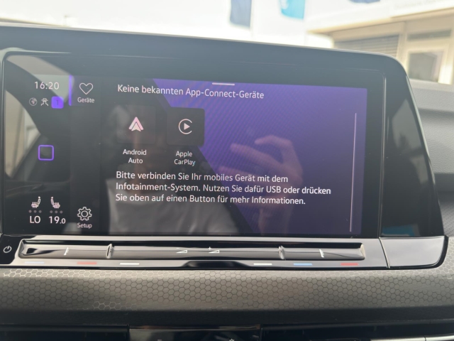 Golf VIII 2.0 TSI*DSG*Navi*LED*RüKa*SHZ*