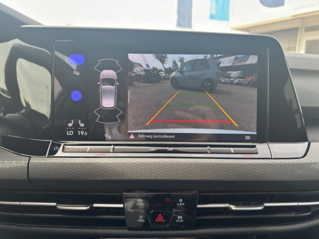 Golf VIII 2.0 TSI*DSG*Navi*LED*RüKa*SHZ*