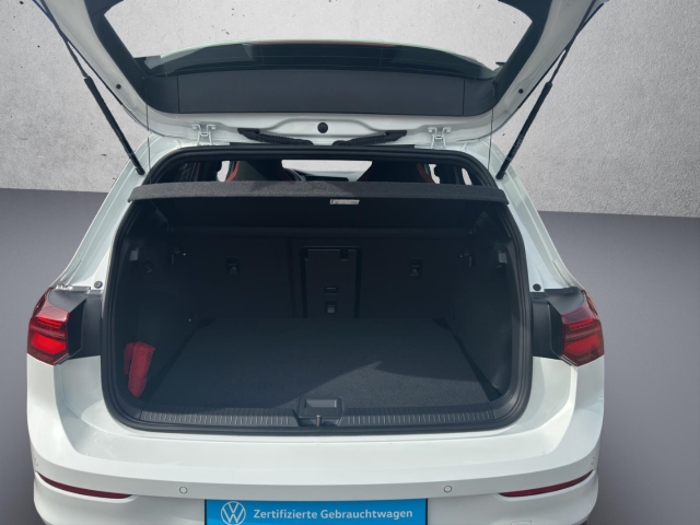 Golf VIII 2.0 TSI*DSG*Navi*LED*RüKa*SHZ*