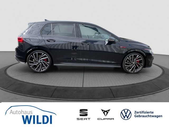 Golf GTI VIII 2.0 TSI DSG LED RFK NAV DCC SHZ