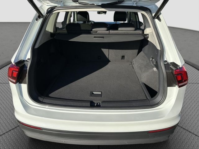 Tiguan Allspace 2,0 TDI 4M DSG LED Nav RFK ACC