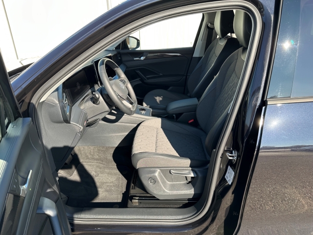 Tiguan Life 1.5eTSI DSG*LED*NAVI*AHK*RFK*ACC*SHZ