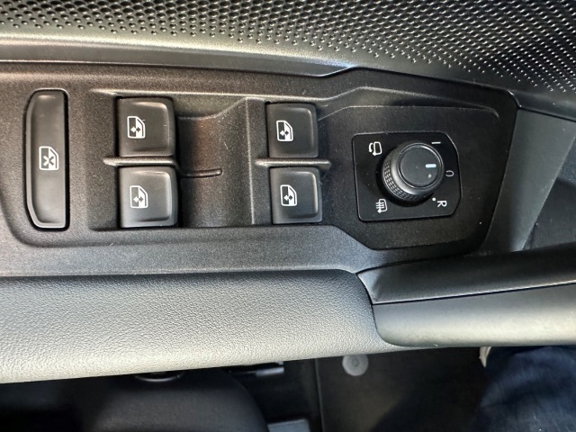 Tiguan Life 1.5eTSI DSG*LED*NAVI*AHK*RFK*ACC*SHZ