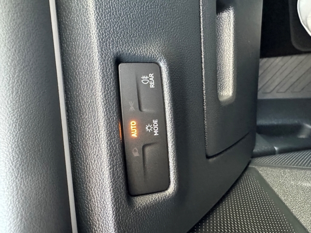 Tiguan Life 1.5eTSI DSG*LED*NAVI*AHK*RFK*ACC*SHZ