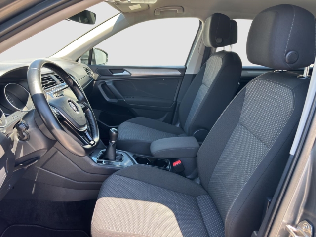 Tiguan Allspace Comf.1.5 TSI*7 Sit.*Navi*AHK*PDC*