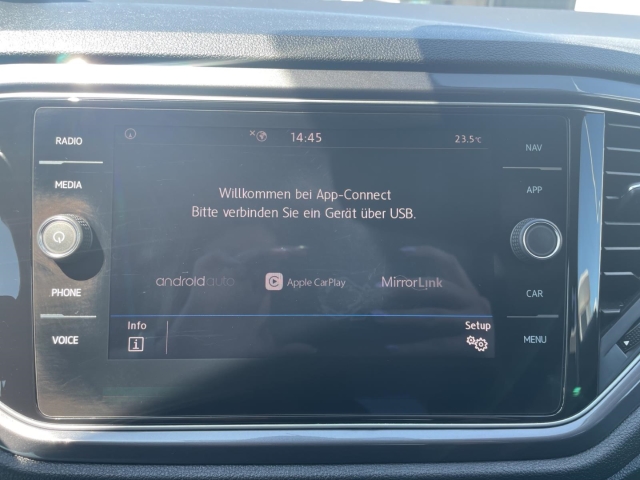T-Roc IQ.DRIVE 1.5 TSI*Navi*ACC*Apple CarPlay*