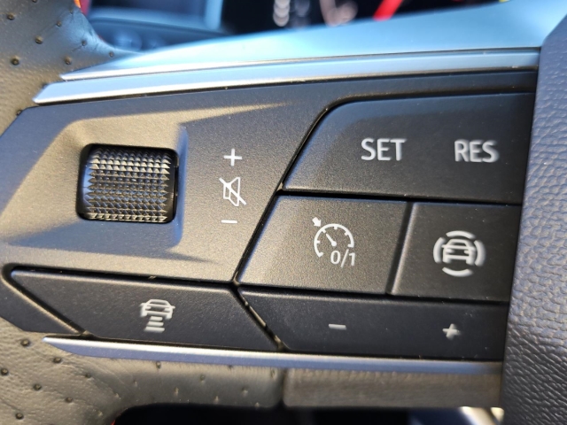 Ibiza FR 1.0 TSI DSG*Navi*LED*ACC*SHZ*RüKa*ACC*