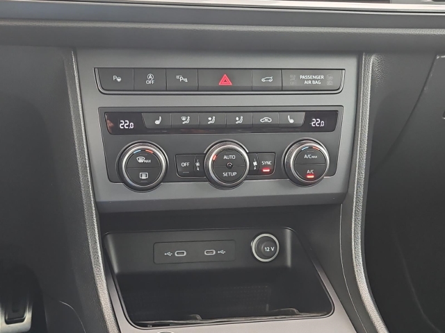 Ateca 1.5 TSI DSG*AHK*Navi*Digitales Cockpit*Soundsystem*