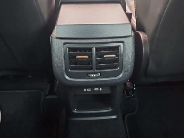 Ateca 1.5 TSI DSG*AHK*Navi*Digitales Cockpit*Soundsystem*