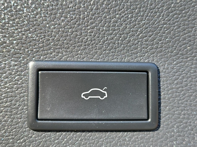 Ateca 1.5 TSI DSG*AHK*Navi*Digitales Cockpit*Soundsystem*