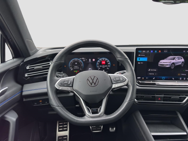 Tiguan R-Line 2.0 TDI DSG*AHK*Navi*Massagesitze*