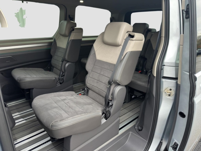 T7 Multivan Life 2.0 TDI DSG*AHK*Navi*Leder*