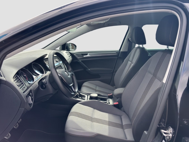 Golf VII Allstar 1.2 TSI*Navi*SHZ*Fernlichtass.*