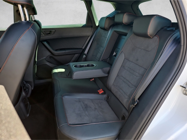 Ateca FR 2.0 TDI AHK*Navi*StHz*LED*RüKa*SHZ*