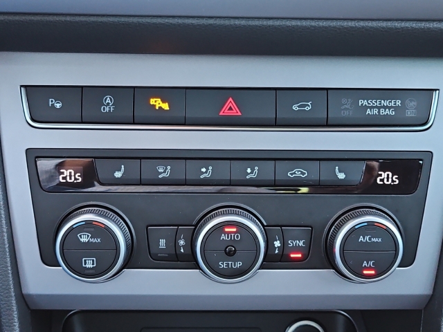 Ateca FR 2.0 TDI AHK*Navi*StHz*LED*RüKa*SHZ*