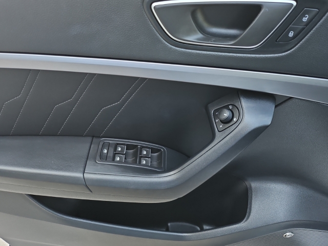 Ateca FR 2.0 TDI Navi*LED*StHz*SHZ*RüKa360°*Temp*