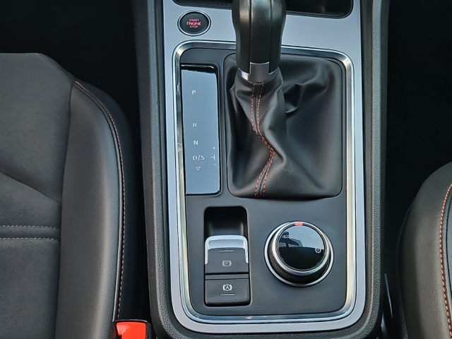 Ateca FR 2.0 TDI  Navi*StHz*RüKa360°*AHK*SHZ*ACC*