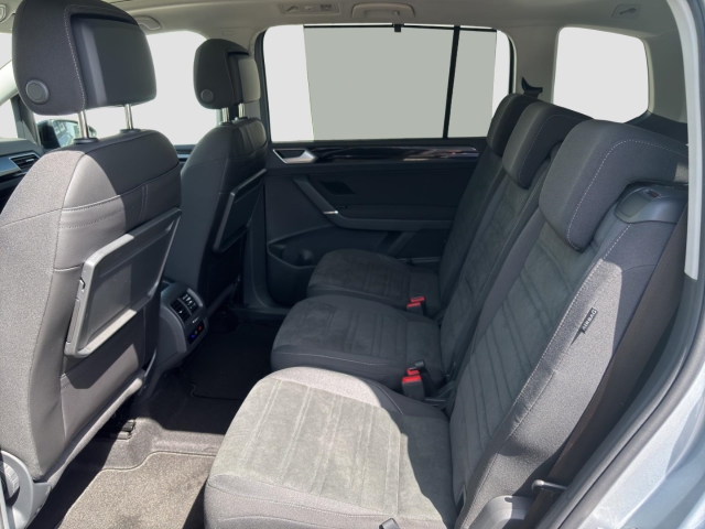 Touran Highline 1.5 TSI DSG*StandHZG*AHK*Pano*Navi*