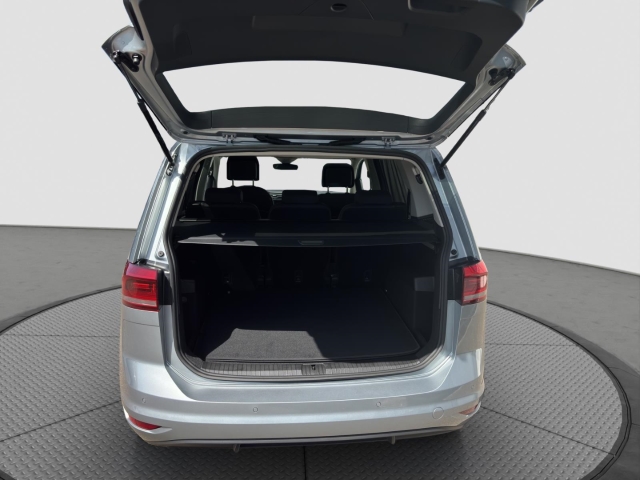 Touran Highline 1.5 TSI DSG*StandHZG*AHK*Pano*Navi*