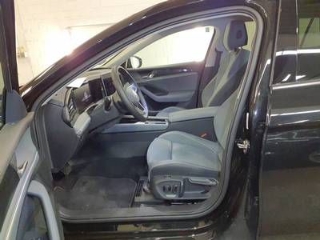 Passat Business 1.5 eTSI DSG*AHK*Navi*Massagesitze*LED*