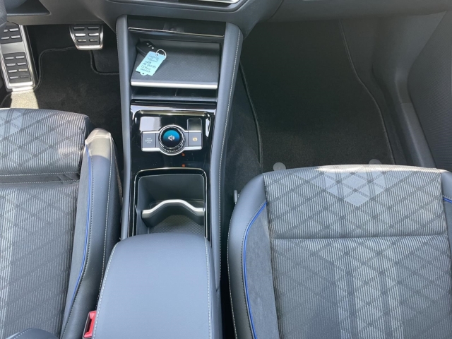 Tiguan 195 kW 4Motion EU6e R-Line 2.0 l TSI 4MOTION DSG*Sportpaket*AHK*