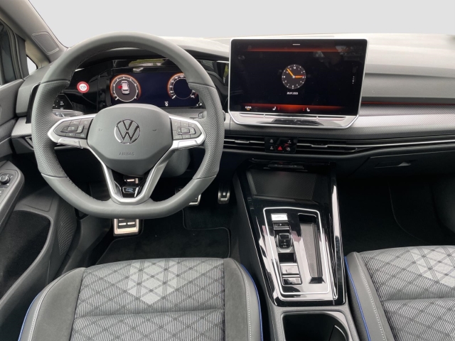 Golf R-Line 1.5 eTSI DSG*Sportpaket*Navi*LED*ACC*
