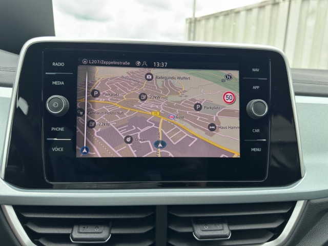 T-Roc Goal 1.5 TSI DSG*AHK*Navi*LED*ACC*Apple CarPlay*
