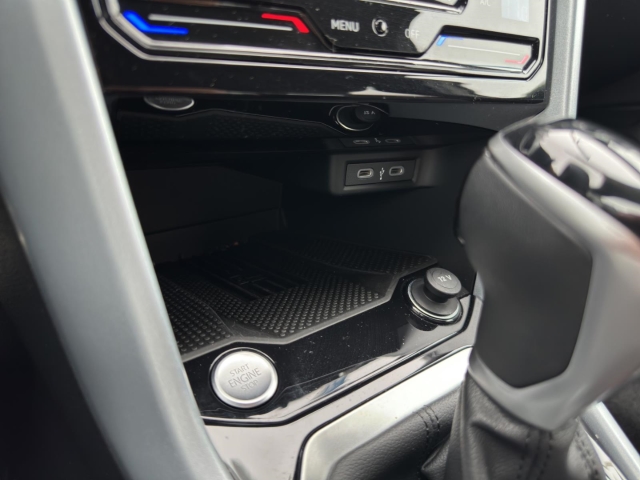 T-Roc Goal 1.5 TSI DSG*AHK*Navi*LED*ACC*Apple CarPlay*