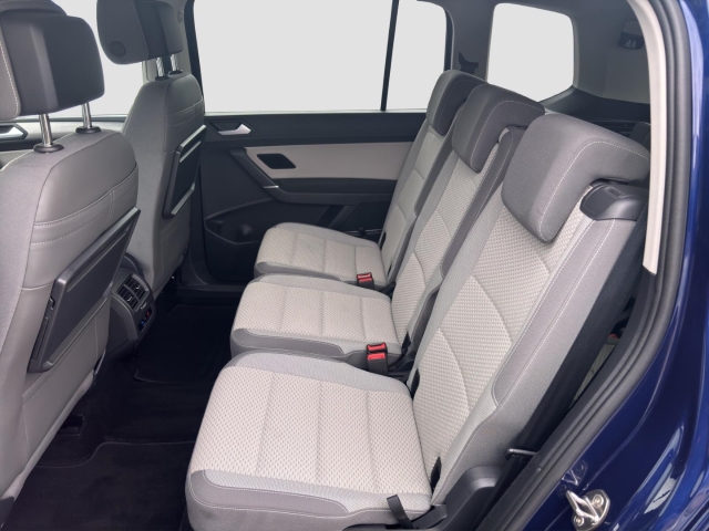Touran Comfortline 1.5 TSI DSG*AHK*Navi*ACC*