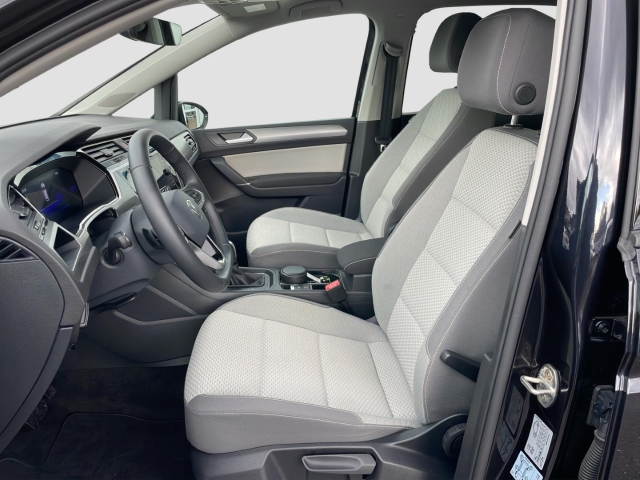 Touran Comfl. DSG*7-Sitzer*Navi*AHK*ACC*RüKa*