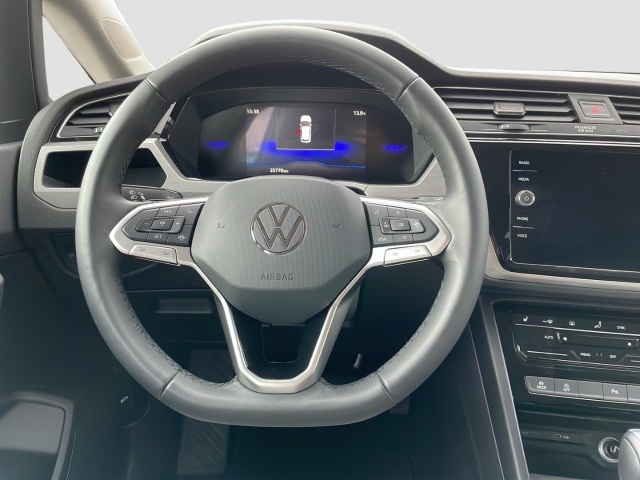 Touran Comfl. DSG*7-Sitzer*Navi*AHK*ACC*RüKa*