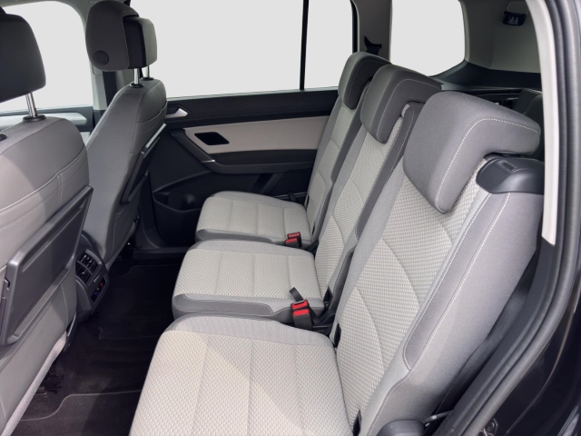 Touran 1.5 TSI Comfl. DSG*7-Sitzer*Navi*AHK*ACC*