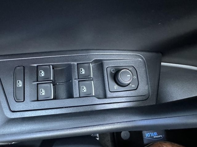 T-Roc Goal 1.5 TSI*AHK*Navi*LED*ACC*Apple CarPlay*