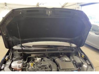 Touran 1.5 TSI Comfl. DSG*Navi*7-Sitzer*RüKa*Acc*
