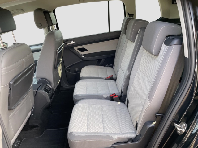 Touran 1.5 TSI Comfl. DSG*Navi*7-Sitzer*RüKa*Acc*