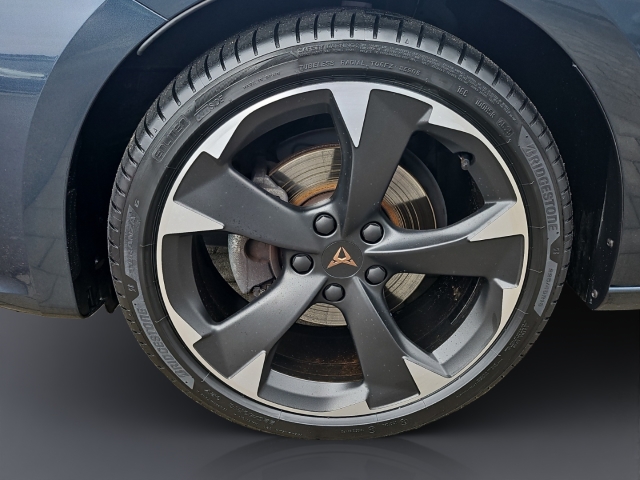 Leon 1,5 eTSI DSG*LED*Full Link*SHZ*ACC*