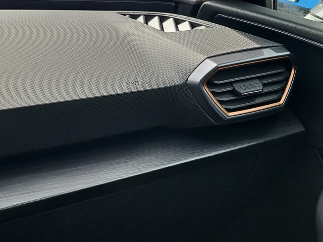 Leon 1,5 eTSI DSG*LED*Full Link*SHZ*ACC*