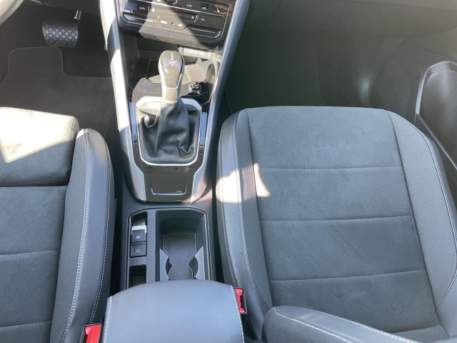 T-Roc Style 1.5 TSI DSG*AHK*Navi*Massagesitz*