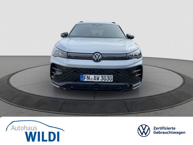 Tiguan R-Line 2.0 TDI 4MOTION DSG*AHK*Navi*ACC*