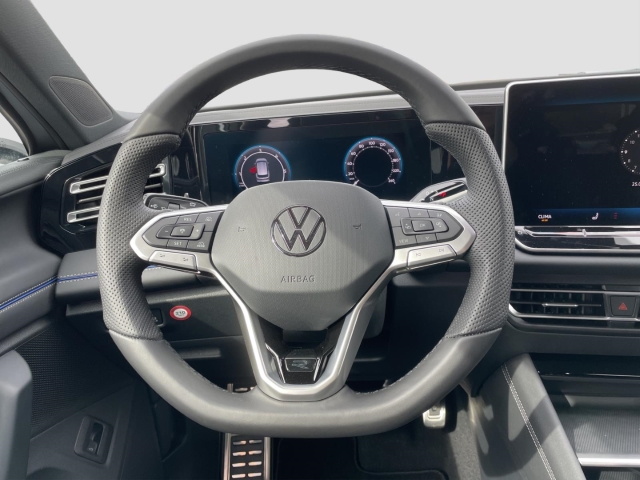 Tiguan R-Line 2.0 TDI 4MOTION DSG*AHK*Navi*ACC*